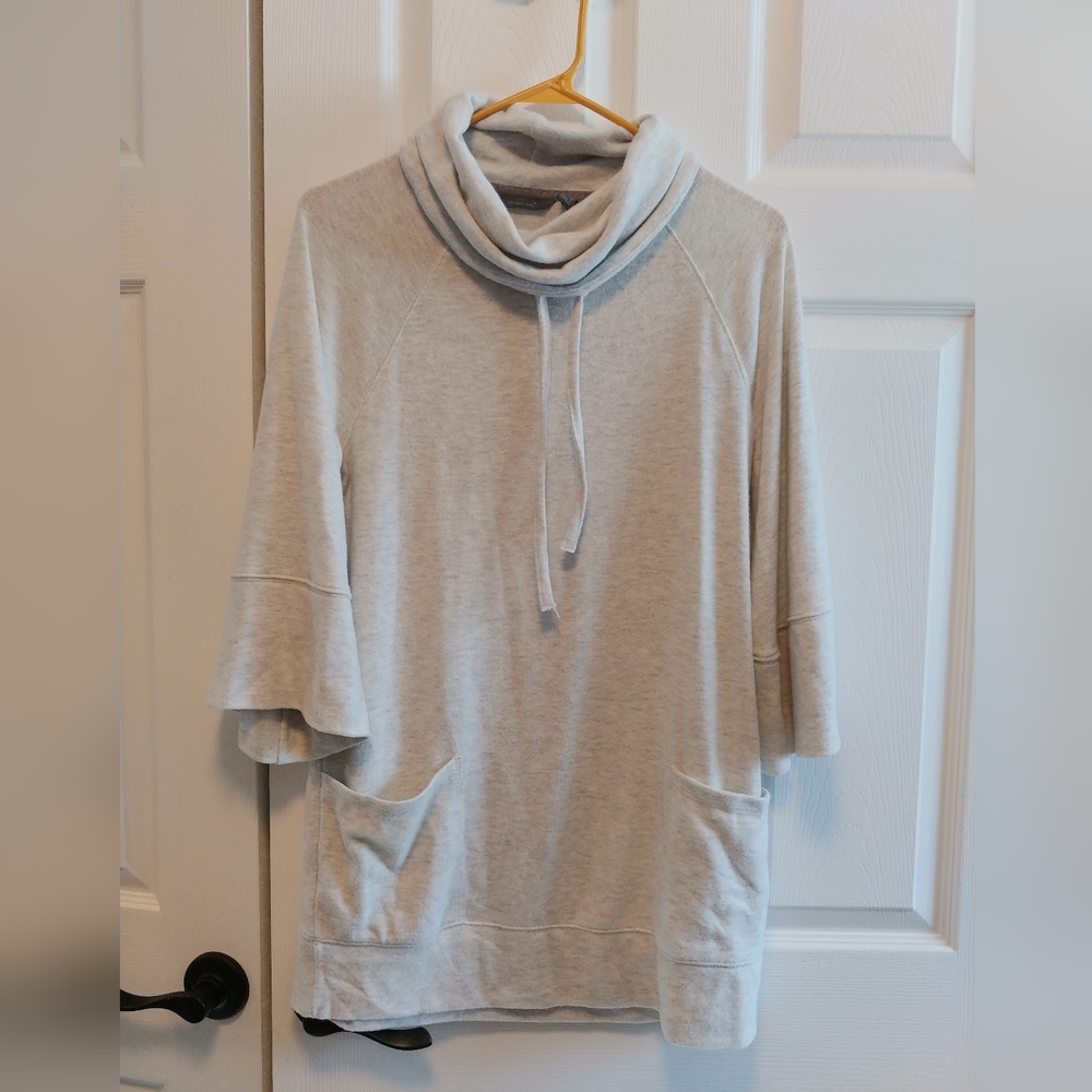 Modern Soul Light Grey Quarter Sleeve Cowlneck Tunic Sweatshirt Size XS